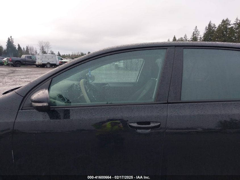 2011 Volkswagen Golf 2.5L 4-Door VIN: WVWDB7AJ2BW196793 Lot: 41600664