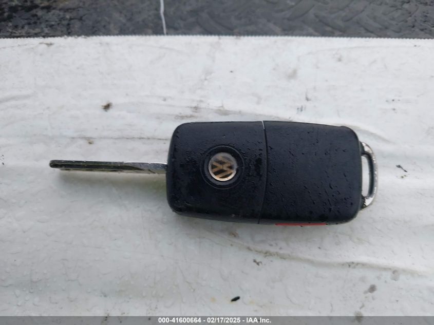 2011 Volkswagen Golf 2.5L 4-Door VIN: WVWDB7AJ2BW196793 Lot: 41600664