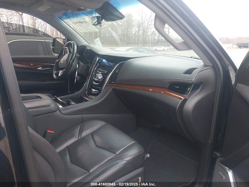 2019 CADILLAC ESCALADE ESV LUXURY - 1GYS4HKJ0KR276995