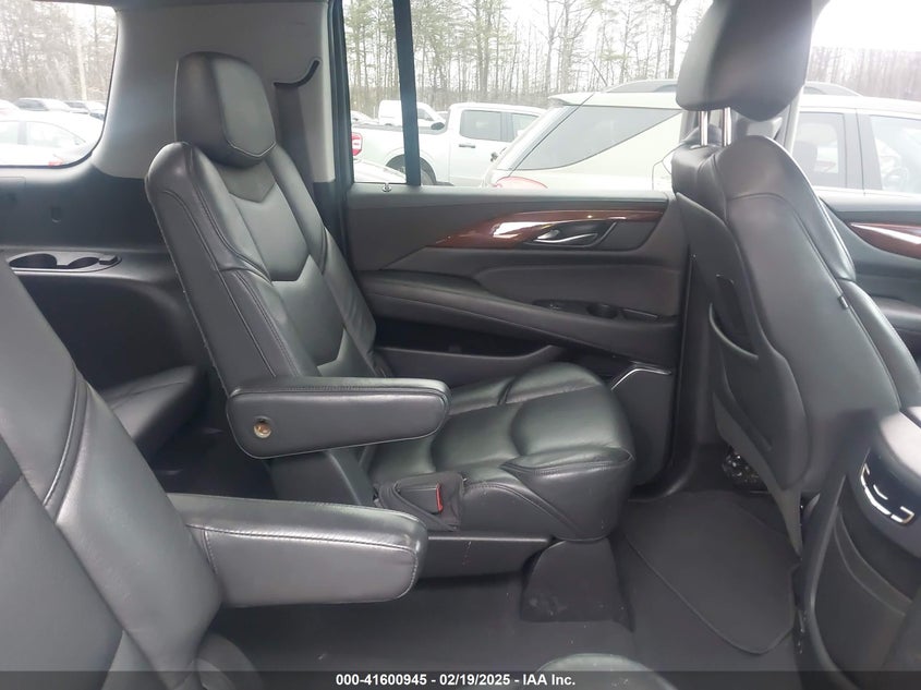 2019 CADILLAC ESCALADE ESV LUXURY - 1GYS4HKJ0KR276995