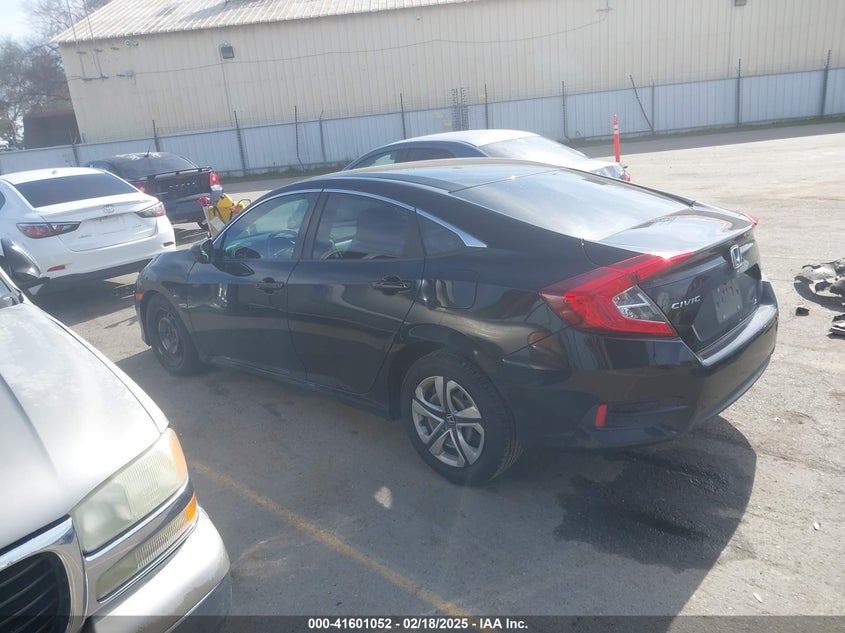 2018 HONDA CIVIC VIN: 19XFC2F57JE200351