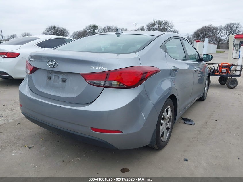 2015 HYUNDAI ELANTRA VIN: 5NPDH4AE8FH612051