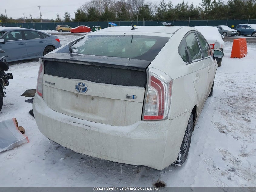 2015 TOYOTA PRIUS VIN: JTDKN3DU3F1933788