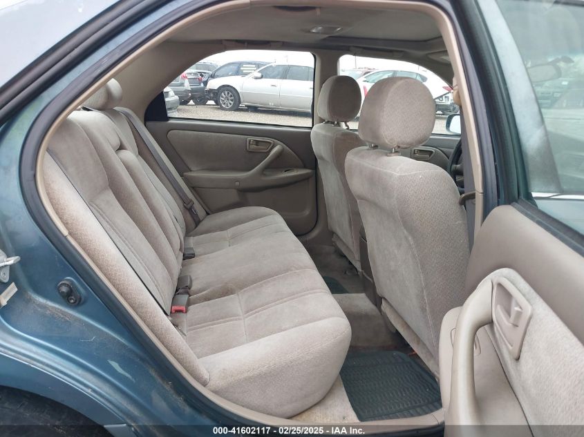 2000 Toyota Camry Le VIN: 4T1BG22K2YU977476 Lot: 41602117