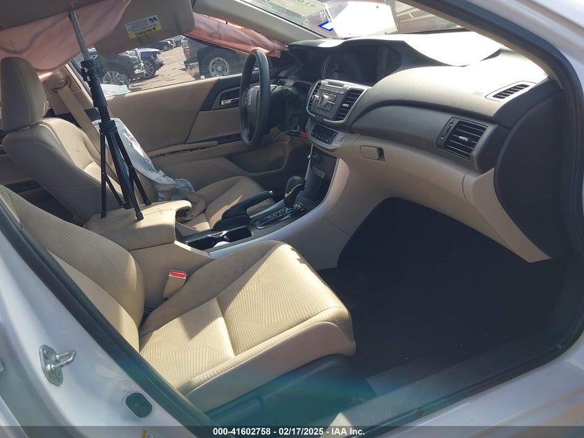 2014 HONDA ACCORD VIN: 1HGCR2F38EA182260