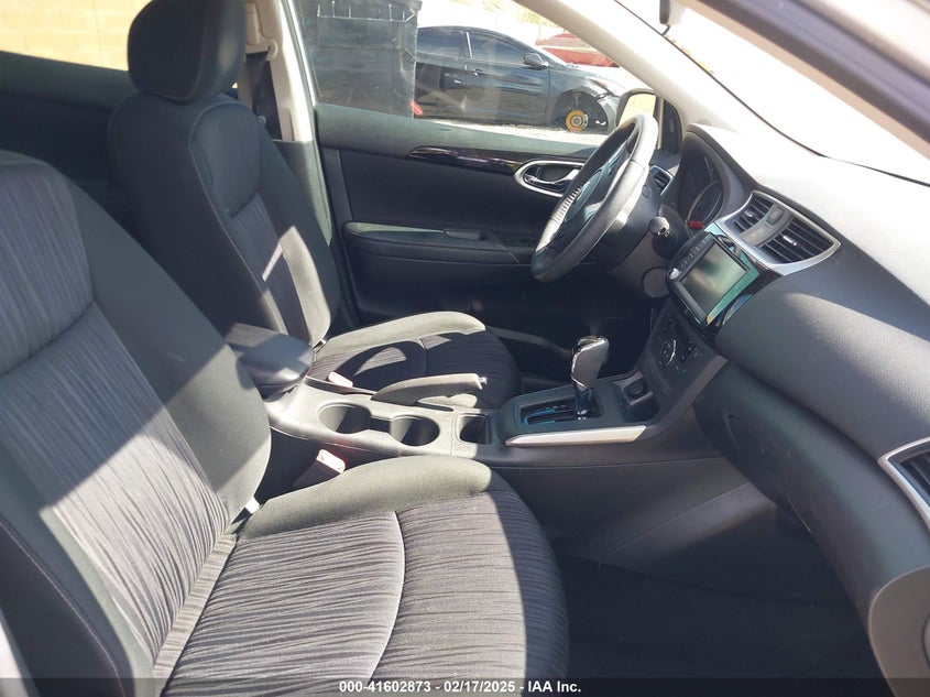 2019 NISSAN SENTRA VIN: 3N1AB7AP5KY411618
