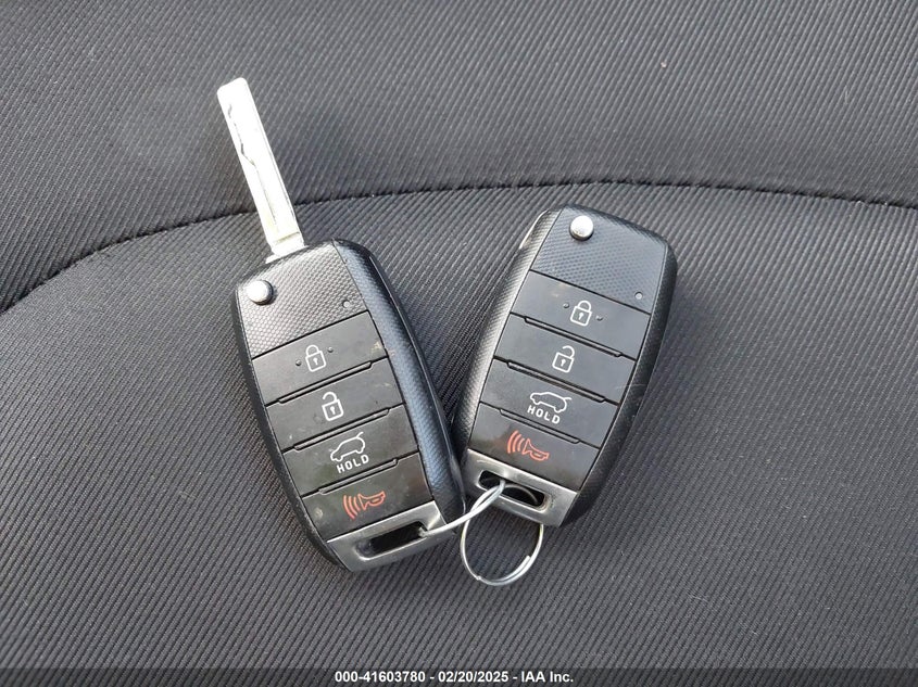 2019 KIA SOUL + - KNDJP3A56K7646679