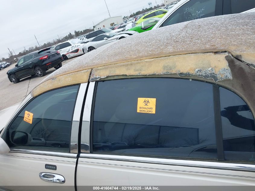 2000 Lincoln Town Car Cartier VIN: 1LNHM83W5YY902500 Lot: 41604744