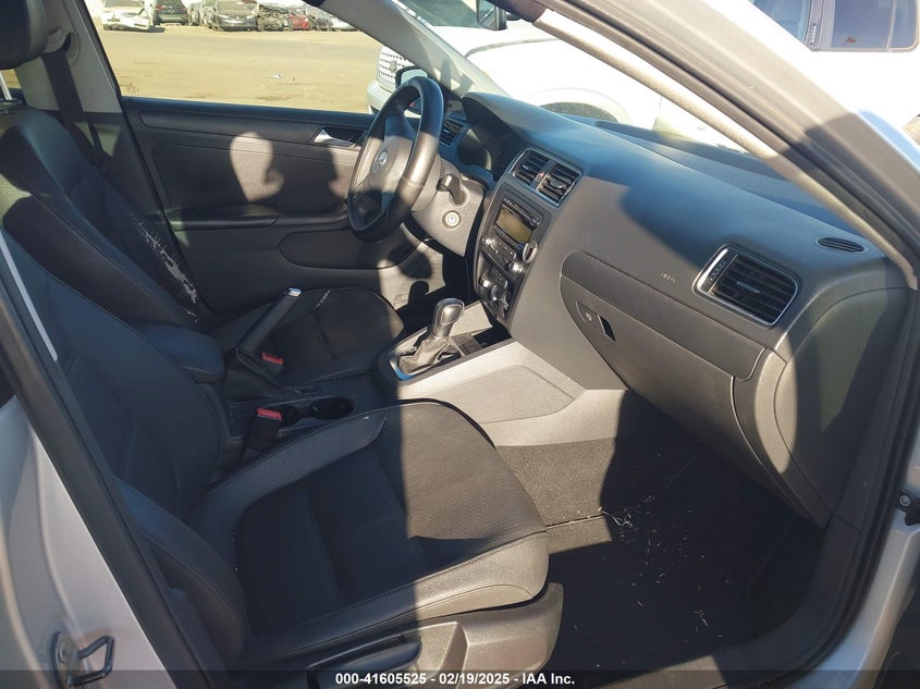2011 VOLKSWAGEN JETTA VIN: 3VWDZ7AJ2BM341288