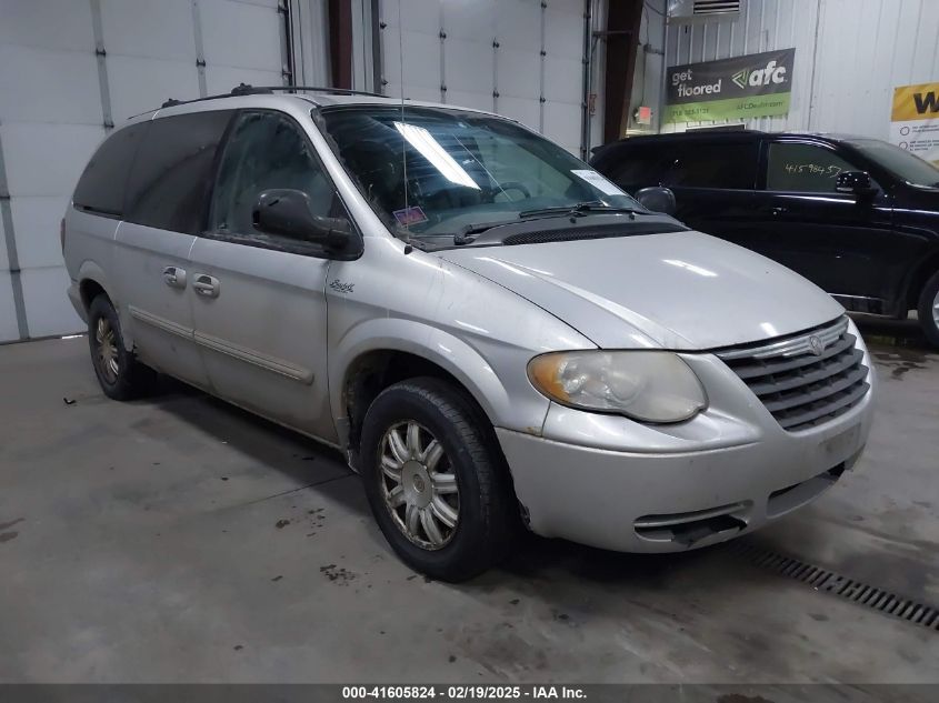 2005 Chrysler Town & Country