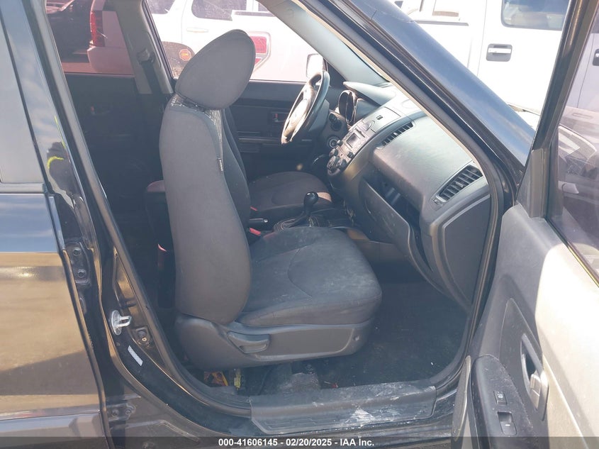 2011 KIA SOUL VIN: KNDJT2A20B7225763