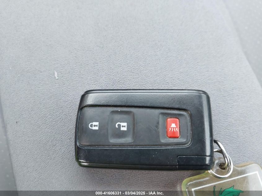 2005 Toyota Prius VIN: JTDKB22U753039818 Lot: 41606331