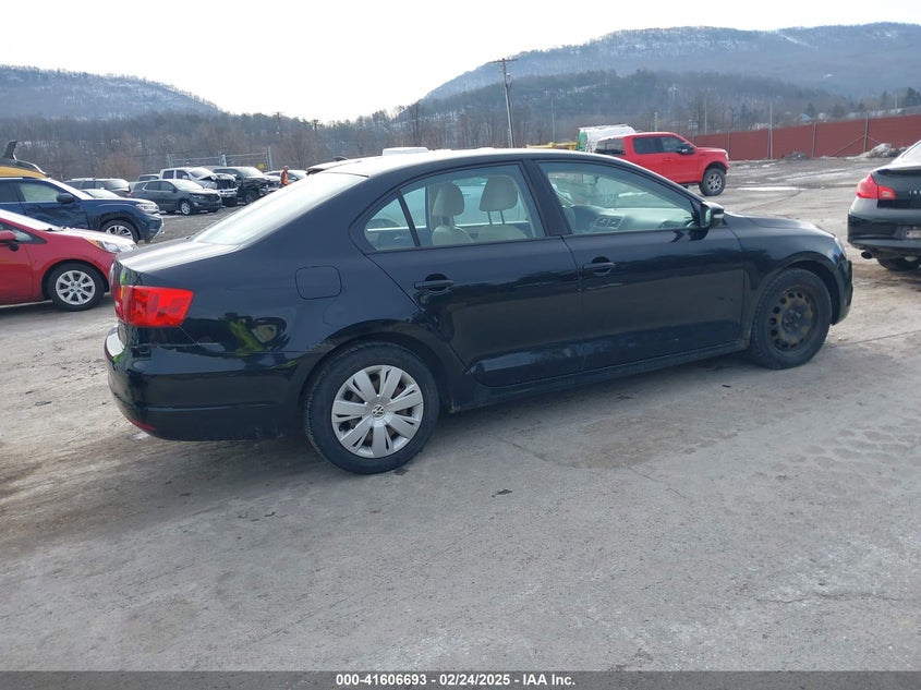 2011 VOLKSWAGEN JETTA VIN: 3VWDZ7AJ7BM383262