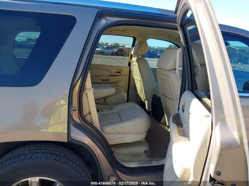 2007 Cadillac Escalade Standard VIN: 1GYEC63827R291036 Lot: 41606875