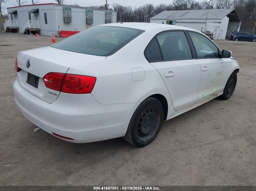 2011 VOLKSWAGEN JETTA VIN: 3VWDZ7AJ3BM373215