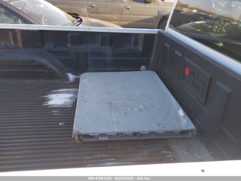 2004 GMC Sierra 1500 Work Truck VIN: 1GTEC14V14Z156381 Lot: 41607253