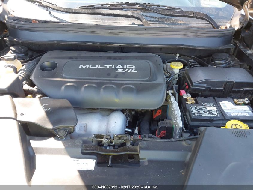 2017 Jeep Cherokee Latitude 4X4 VIN: 1C4PJMCB4HW575601 Lot: 41607312