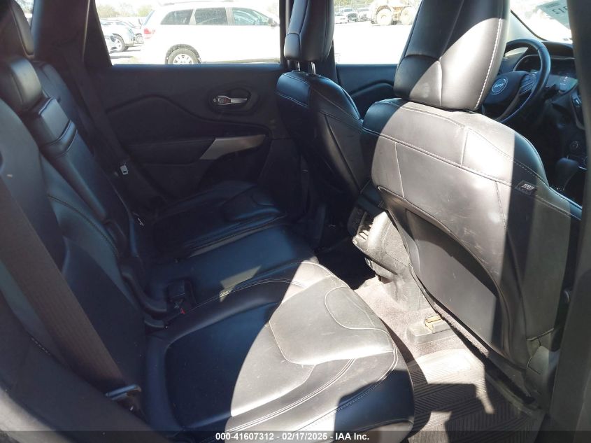 2017 Jeep Cherokee Latitude 4X4 VIN: 1C4PJMCB4HW575601 Lot: 41607312