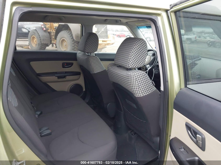 2010 Kia Soul ! VIN: KNDJT2A24A7099731 Lot: 41607783