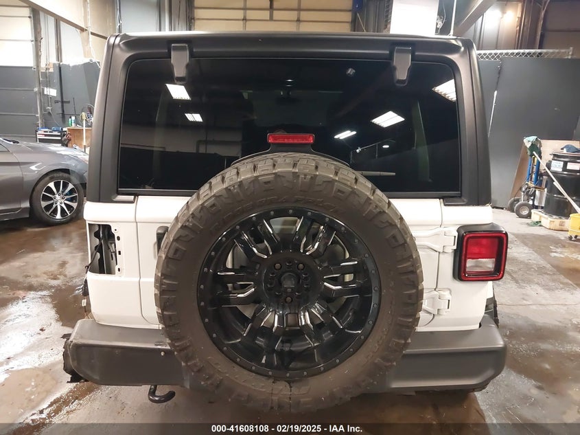 2018 JEEP WRANGLER UNLIMITED SAHARA 4X4 - 1C4HJXEG6JW280522