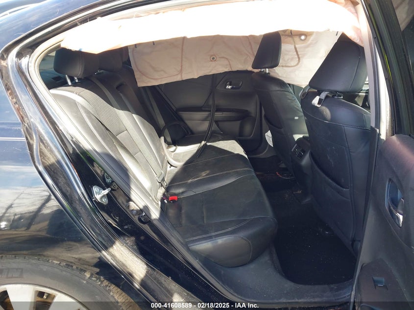 2015 HONDA ACCORD VIN: 1HGCR3F89FA028787