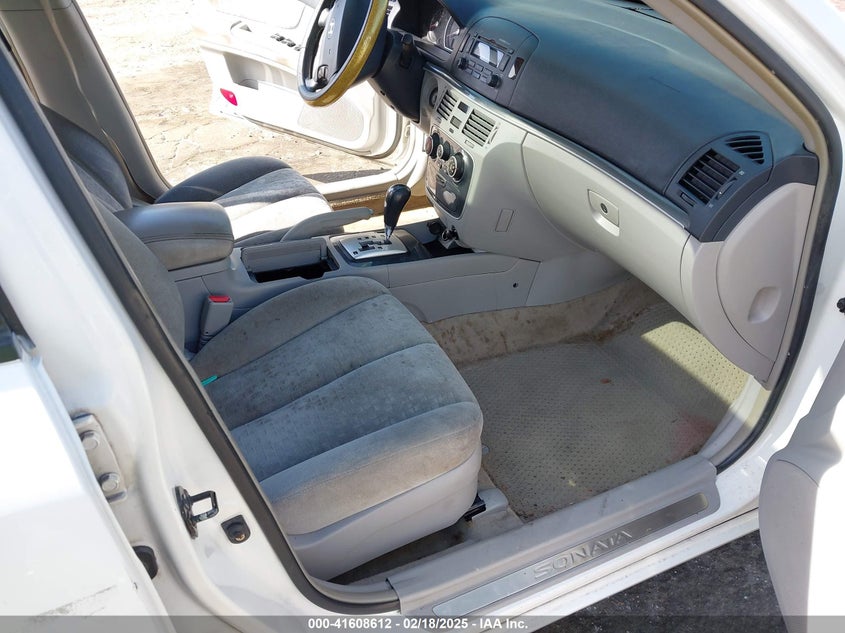 2006 HYUNDAI SONATA VIN: 5NPEU46F76H058938
