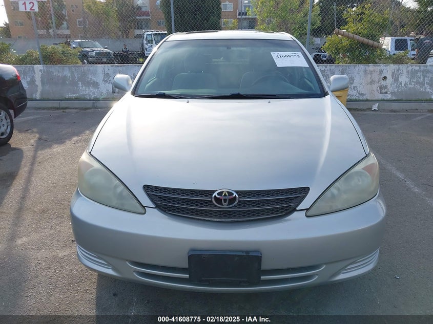 2003 Toyota Camry Le VIN: 4T1BE32K93U690995 Lot: 41608775