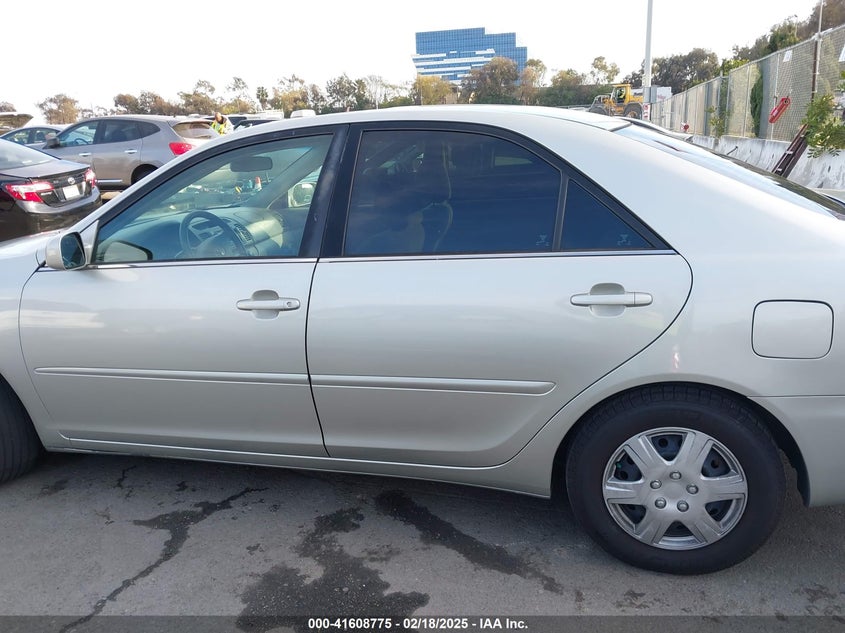 2003 Toyota Camry Le VIN: 4T1BE32K93U690995 Lot: 41608775