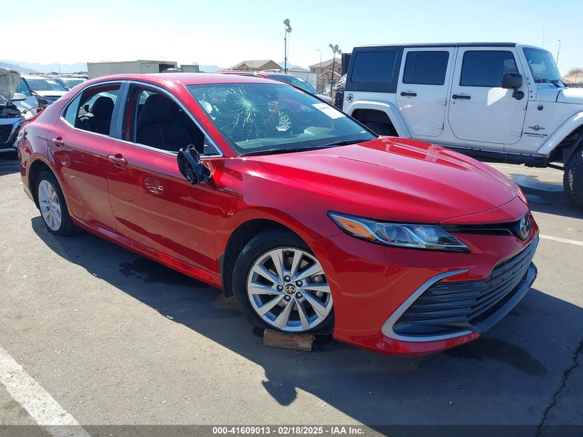 TOYOTA CAMRY LE 2023