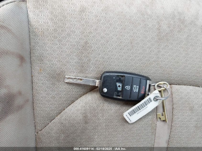 2017 Kia Optima Lx VIN: 5XXGT4L3XHG150212 Lot: 41609114