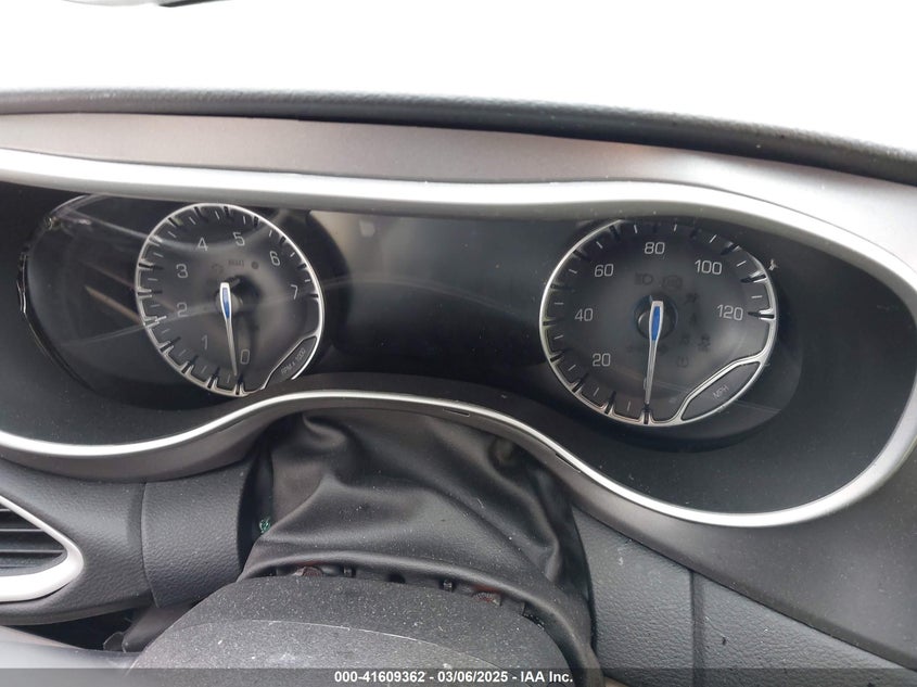 2022 CHRYSLER PACIFICA TOURING L - 2C4RC1BG7NR179214