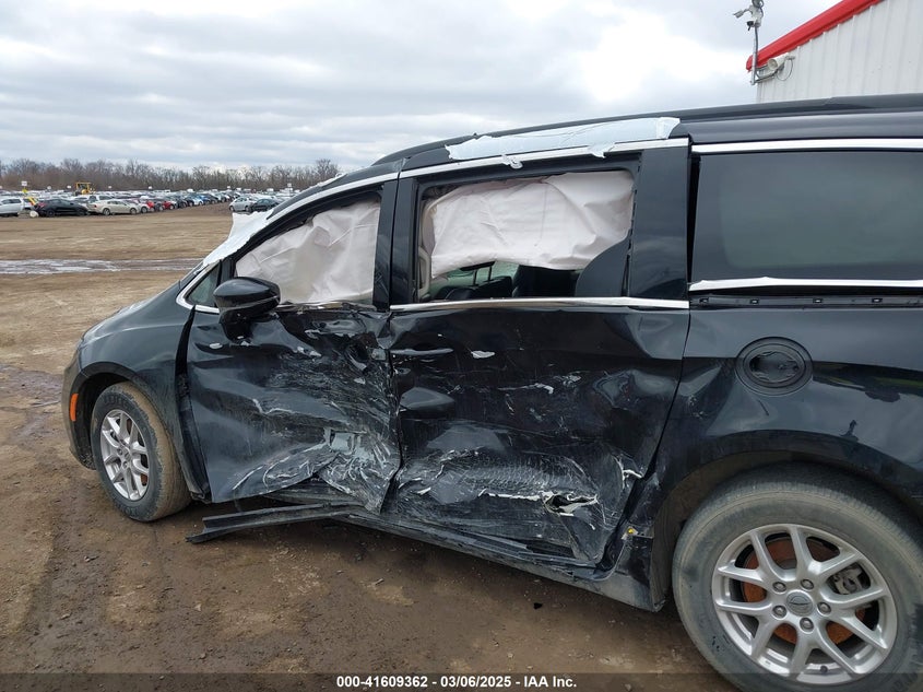 2022 CHRYSLER PACIFICA TOURING L - 2C4RC1BG7NR179214