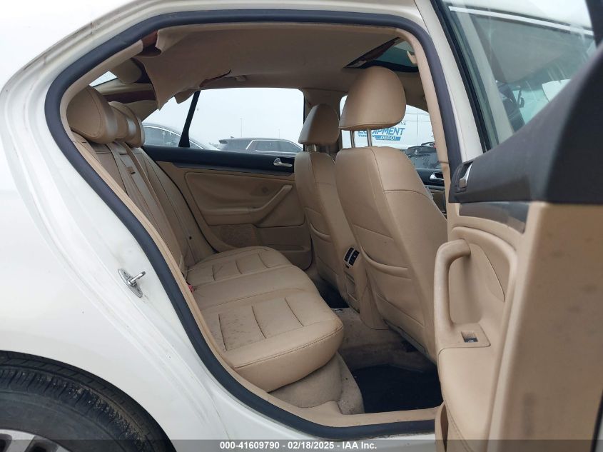 2007 Volkswagen Jetta Wolfsburg Edition VIN: 3VWEG71K47M059325 Lot: 41609790