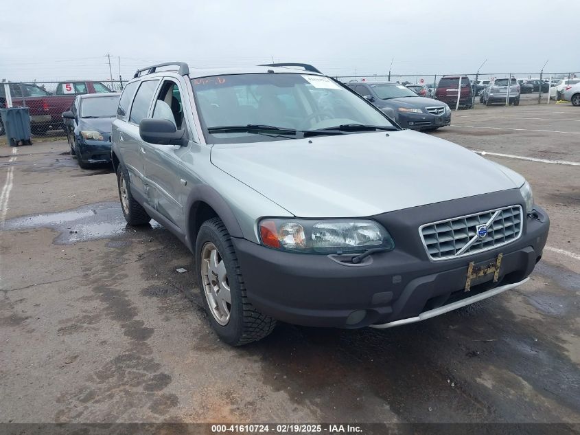 2004 Volvo XC70