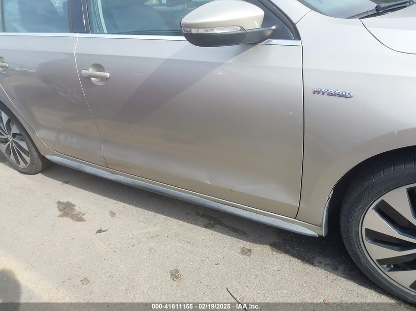 2013 VOLKSWAGEN JETTA VIN: 3VW637AJ4DM251847