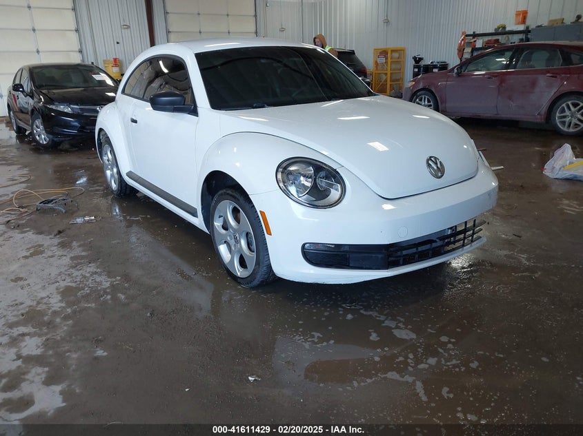 2013 VOLKSWAGEN BEETLE 2.5L ENTRY - 3VWFX7AT7DM603471