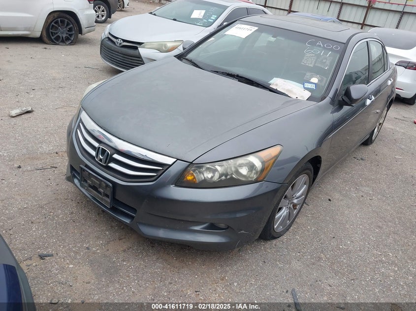 2012 HONDA ACCORD VIN: 1HGCP3F81CA006011