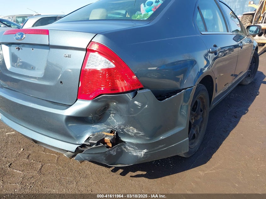 2011 FORD FUSION VIN: 3FAHP0HA1BR233759