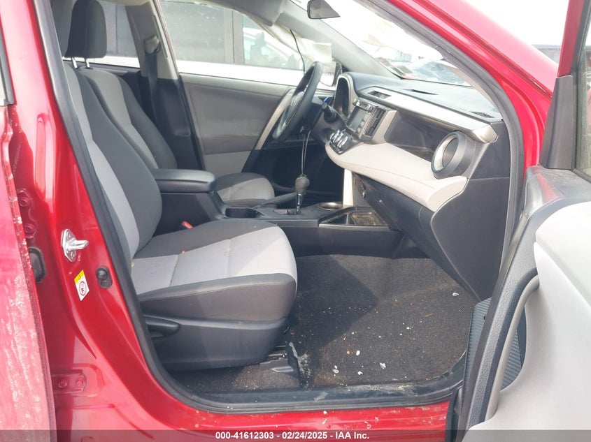 2013 TOYOTA RAV4 LE - JTMBFREV5DD020601