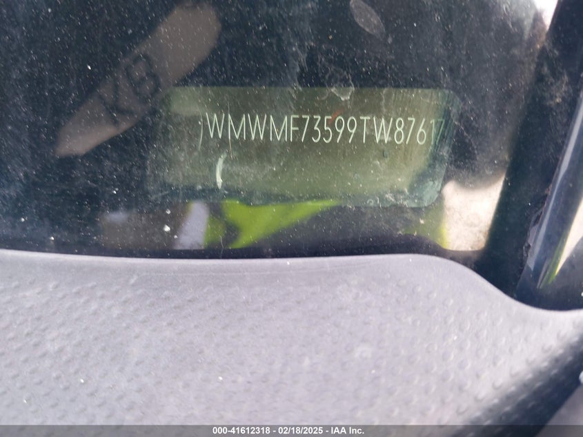 2009 MINI COOPER S VIN: WMWMF73599TW87617