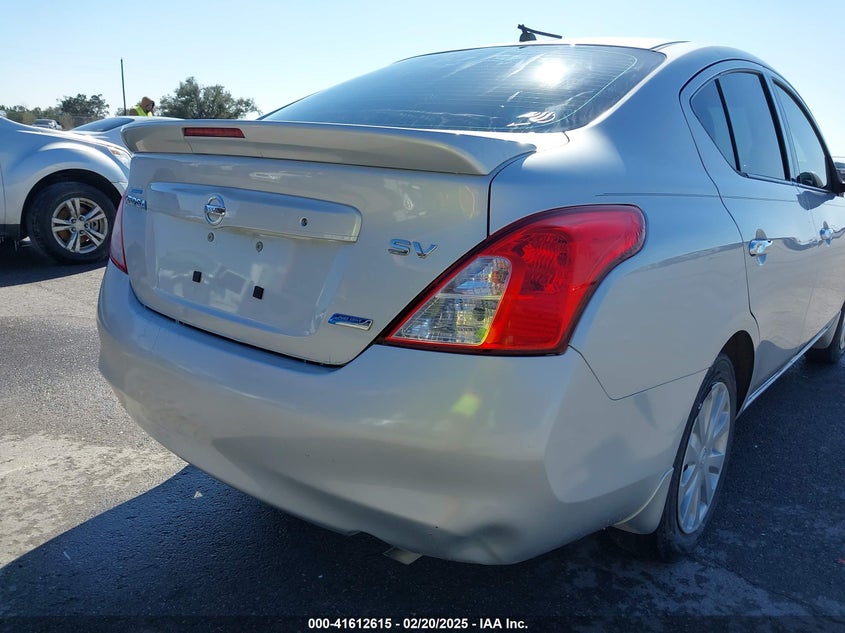 2014 NISSAN VERSA 1.6 SV - 3N1CN7AP1EL801505