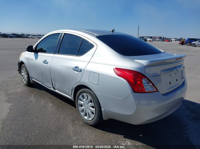 2014 NISSAN VERSA 1.6 SV - 3N1CN7AP1EL801505