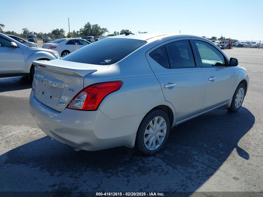 2014 NISSAN VERSA 1.6 SV - 3N1CN7AP1EL801505