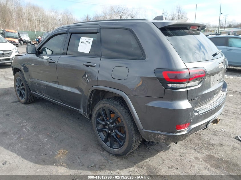 VIN 1C4RJFAG8JC349071 2018 JEEP GRAND CHEROKEE ALTITUDE 4X4