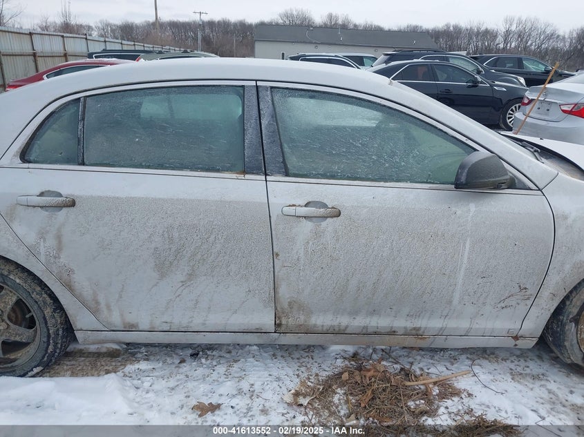 2010 CHEVROLET MALIBU VIN: 1G1ZA5E04AF113225