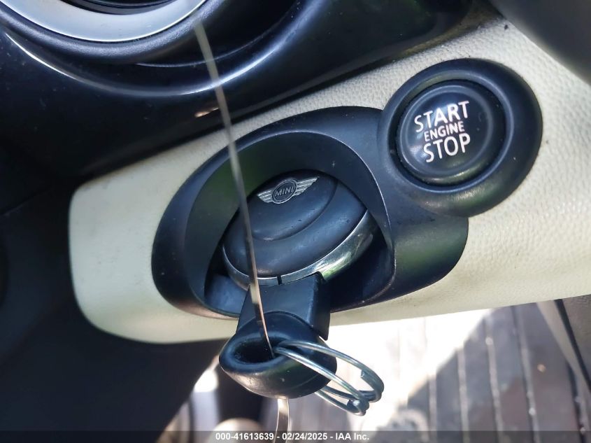 2008 Mini Cooper VIN: WMWMF33548TU65171 Lot: 41613639