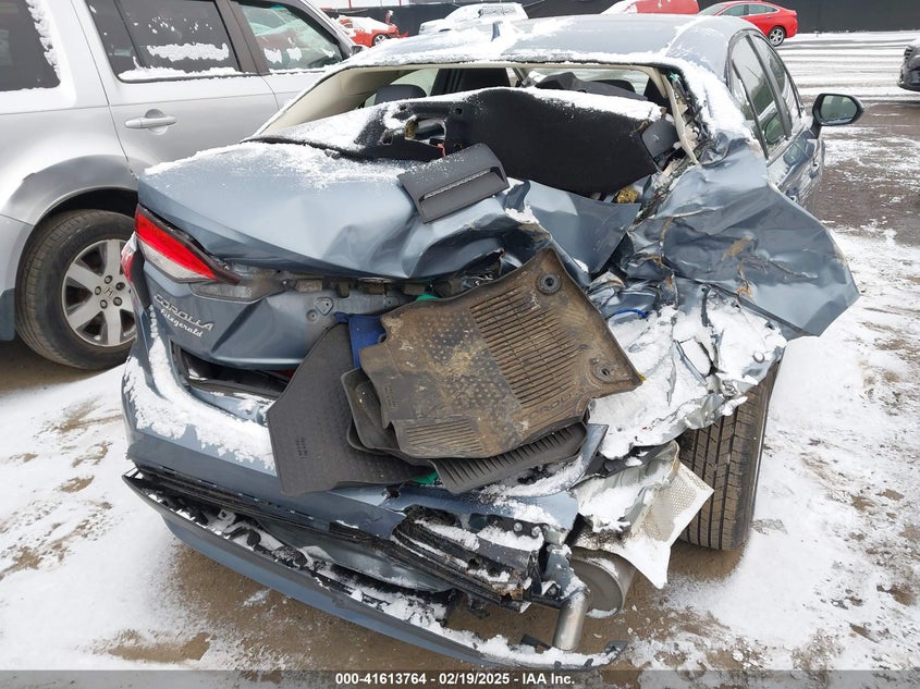 2022 TOYOTA COROLLA VIN: JTDEAMDE0NJ045716