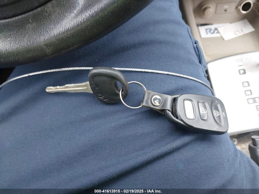 2008 HYUNDAI ELANTRA VIN: KMHDU46D58U541858