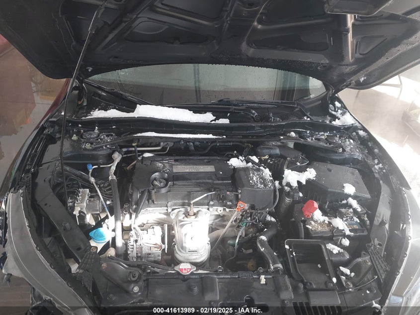 2015 HONDA ACCORD VIN: 1HGCR2F83FA121458