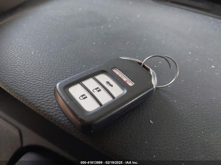 2015 HONDA ACCORD VIN: 1HGCR2F83FA121458